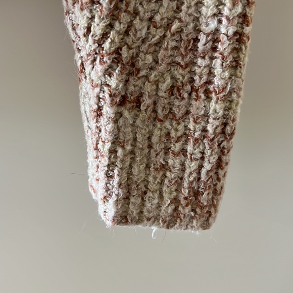 Universal Thread sweater - Picture 4 of 4